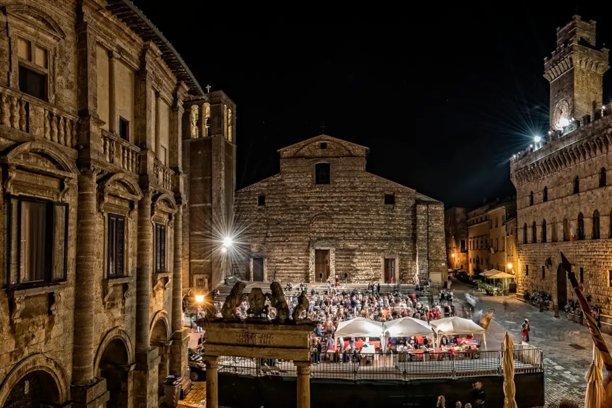 Vino, pasta e contrade: Montepulciano ritrova la sua grande festa d'agosto