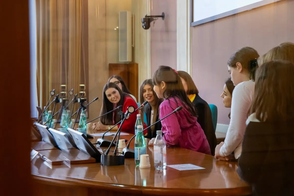 Il 29% dei bambini è in sovrappeso: “Nutripiatto” risponde con l'educazione