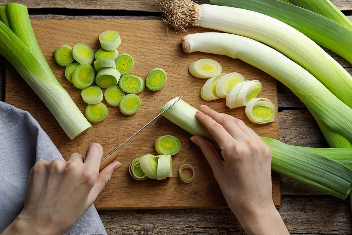 Dal faraone al contadino: la lunga storia del porro, ortaggio umile ma prezioso