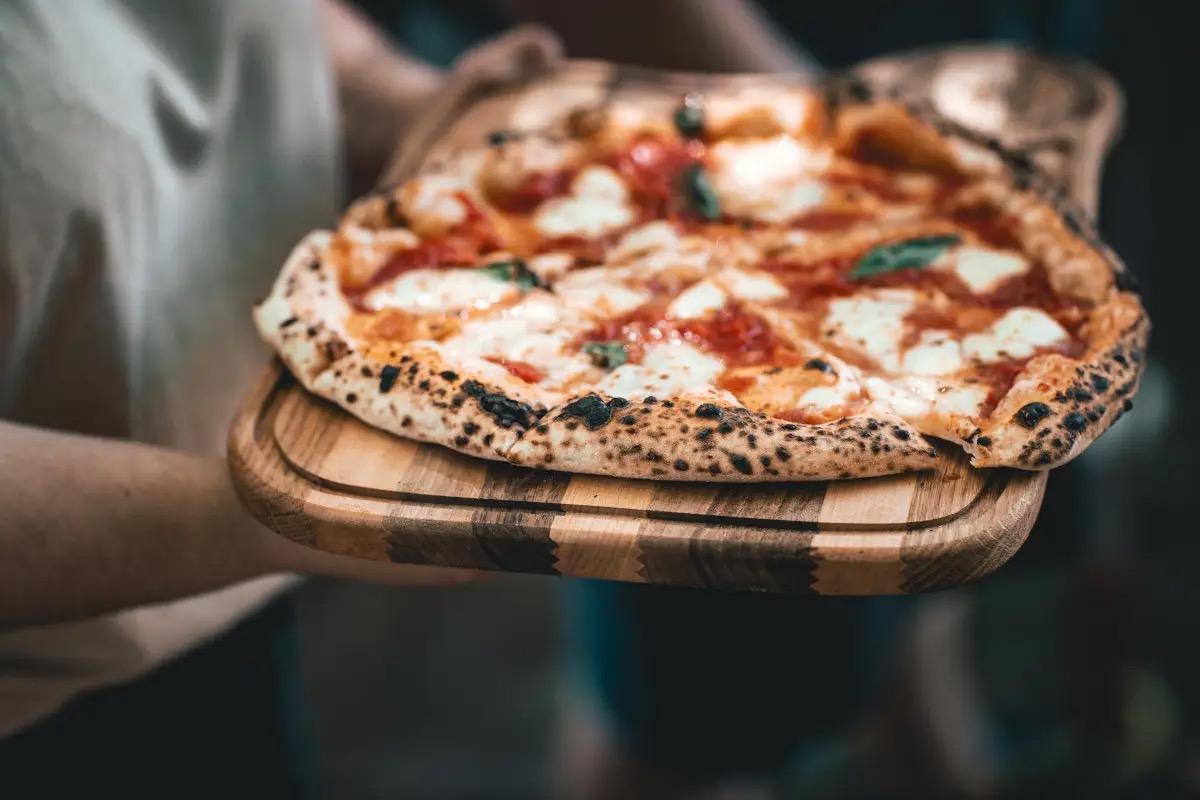  La pizza è sempre la pizza, ma come sta cambiando il piatto tradizionale italiano?