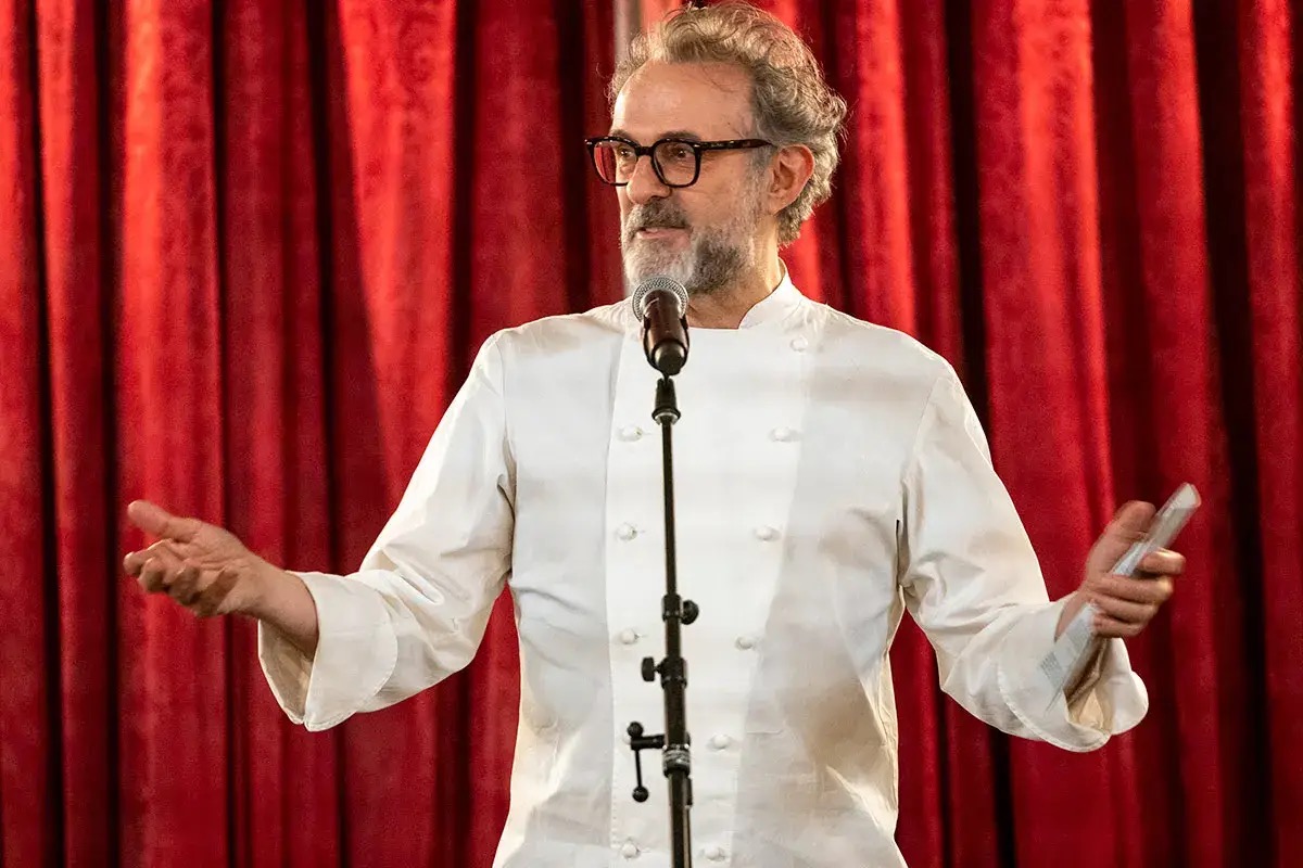 Bottura si confessa: trent’anni di Osteria Francescana e un nuovo sogno “al Massimo”