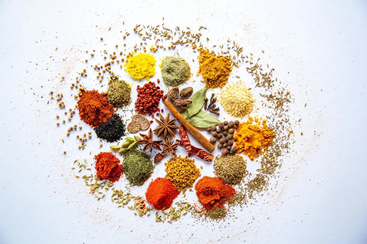 Bruciare i grassi a tavola: ecco cinque alimenti amici del metabolismo