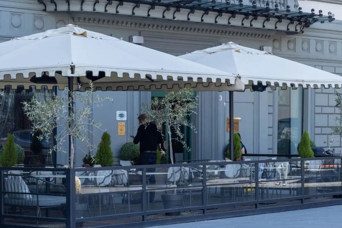 Dehors hotel: via libera alle semplificazioni richieste da Federalberghi