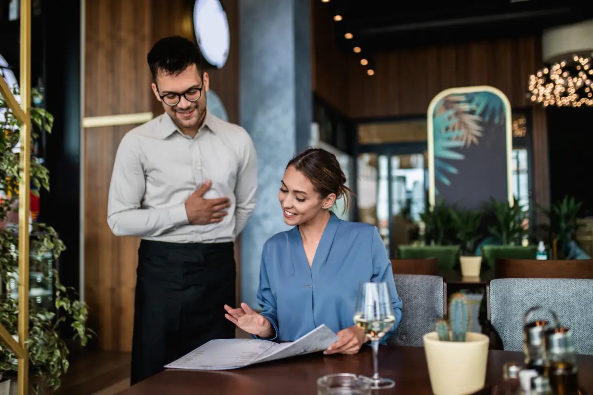  Come accogliere un cliente al bar: dalla prima impressione alla personalizzazione