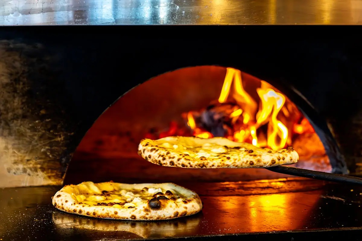 Pizzaioli in gara: conto alla rovescia per Pizza Awards Italia 2025