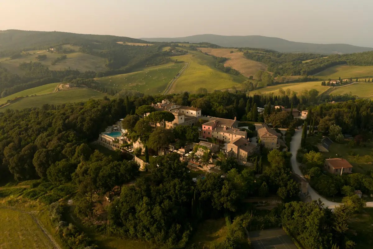 Borgo Pignano Volterra: 300 ettari di Toscana dove lusso e natura convivono