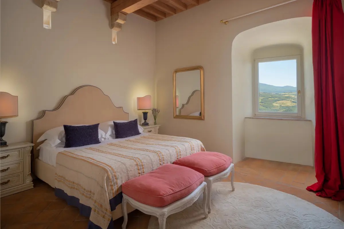 Val d’Orcia: esperienze autunnali al Castello di Velona tra relax e gusto