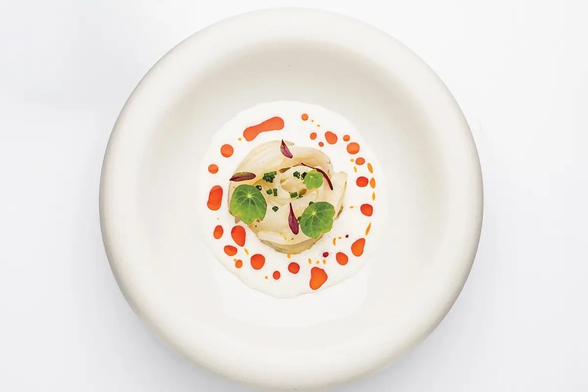  Dalle sneakers alla Stella Michelin: un ex cotonificio diventa tempio di sapori e design