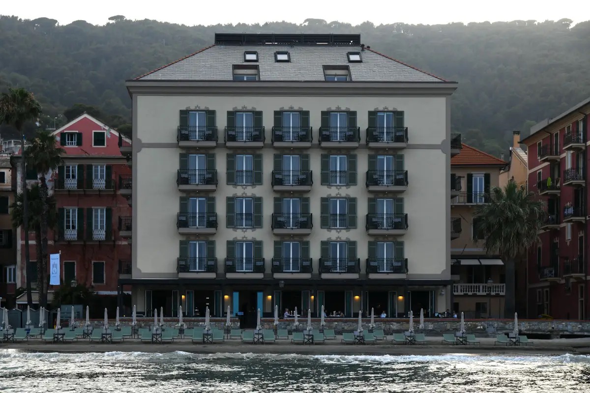 Hotel Windsor di Laigueglia, addormentarsi cullati dalle onde del mare