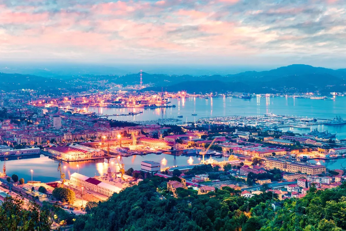  Da La Spezia verso l'appenino apuano: tra mare, borghi incantati e tesori nascosti