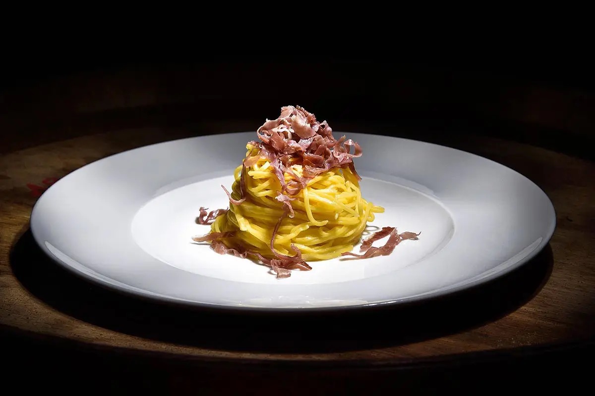  All’Osteria di Fornio la tradizione si fa in brodo: le mezze maniche del Buon Ricordo