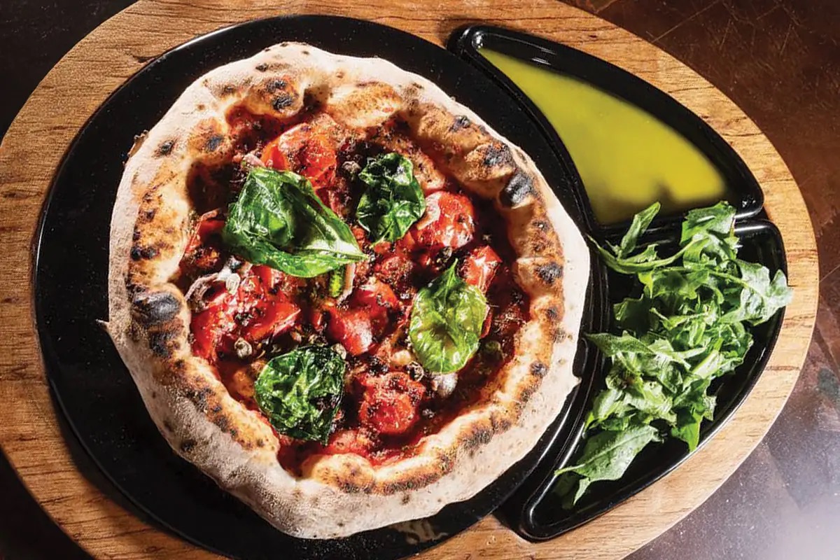  La Ritrovata di Franco Pepe: la pizza che valorizza i prodotti campani