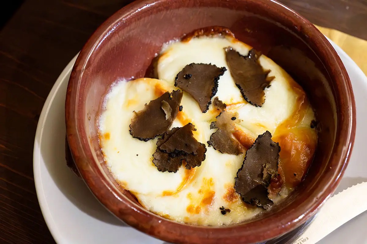 Dove mangiare la cucina abruzzese autentica all'interno di un convento medievale