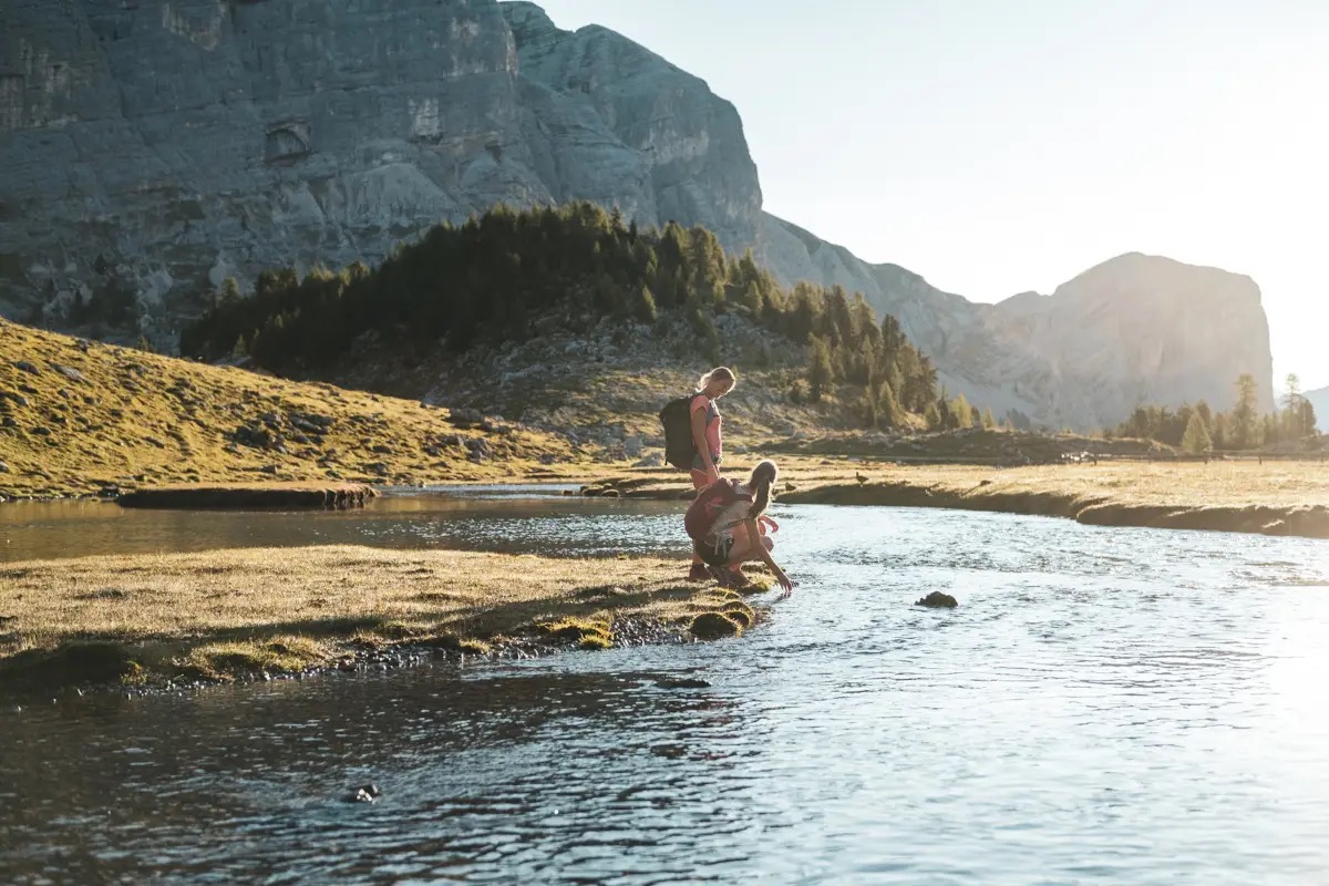 Montagne, laghi e coste nascoste: viaggi slow per riscoprire l'Italia