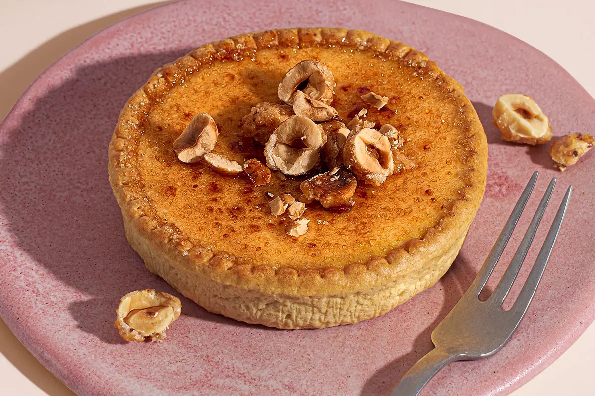  Tartelletta pralinata alla crème brûlée: dessert elegante e senza glutine