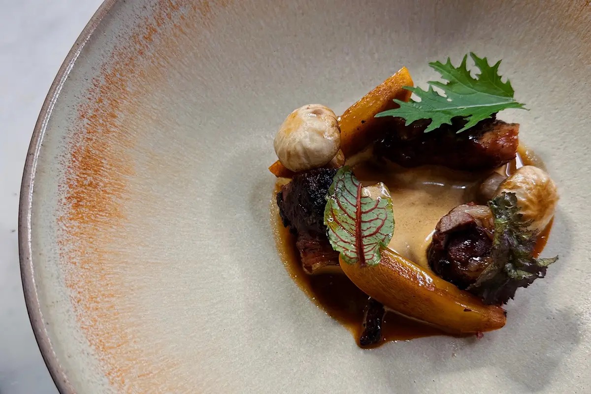 Animella, zafferano e buoni vini: al ristorante Il Ginepraio il Mugello esce dai cliché