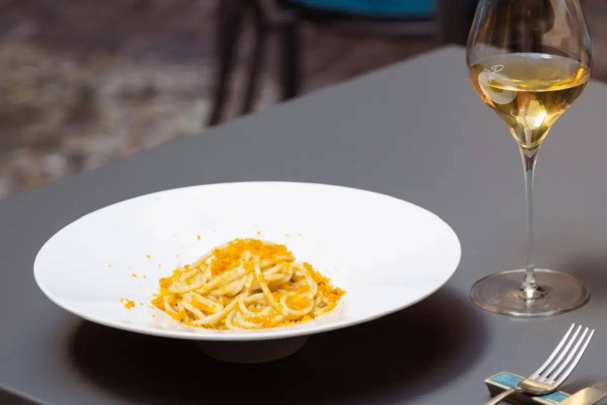  Dentro Ribelle e Rascasse, il locale dove il vino naturale diventa racconto