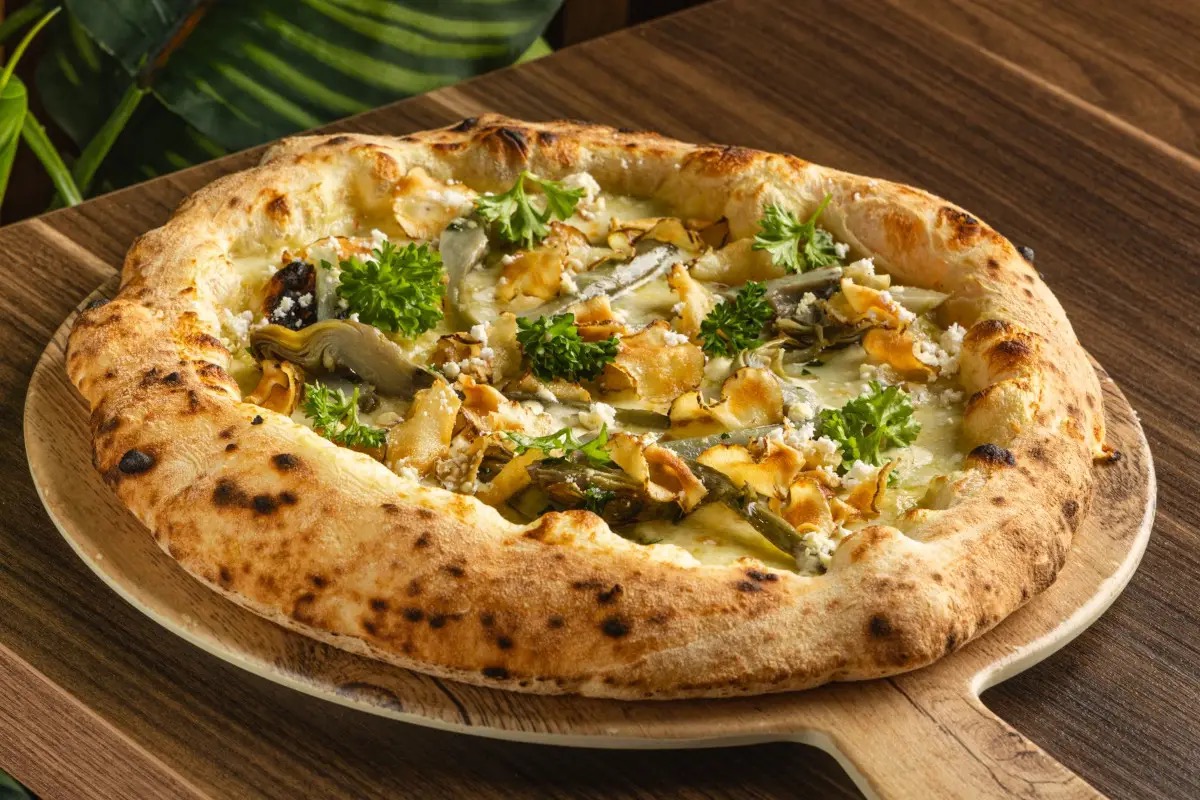 A Caserta la pizza sfiora la perfezione: sosta gourmet da Sasà Martucci