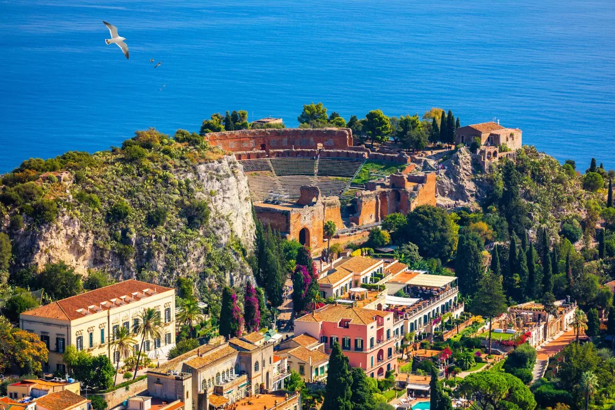  Da Catania a Taormina: la Sicilia Orientale tra miti, paesaggi e borghi