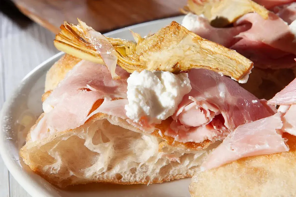  Pizza fritta cotto e carciofi di Renato Bosco