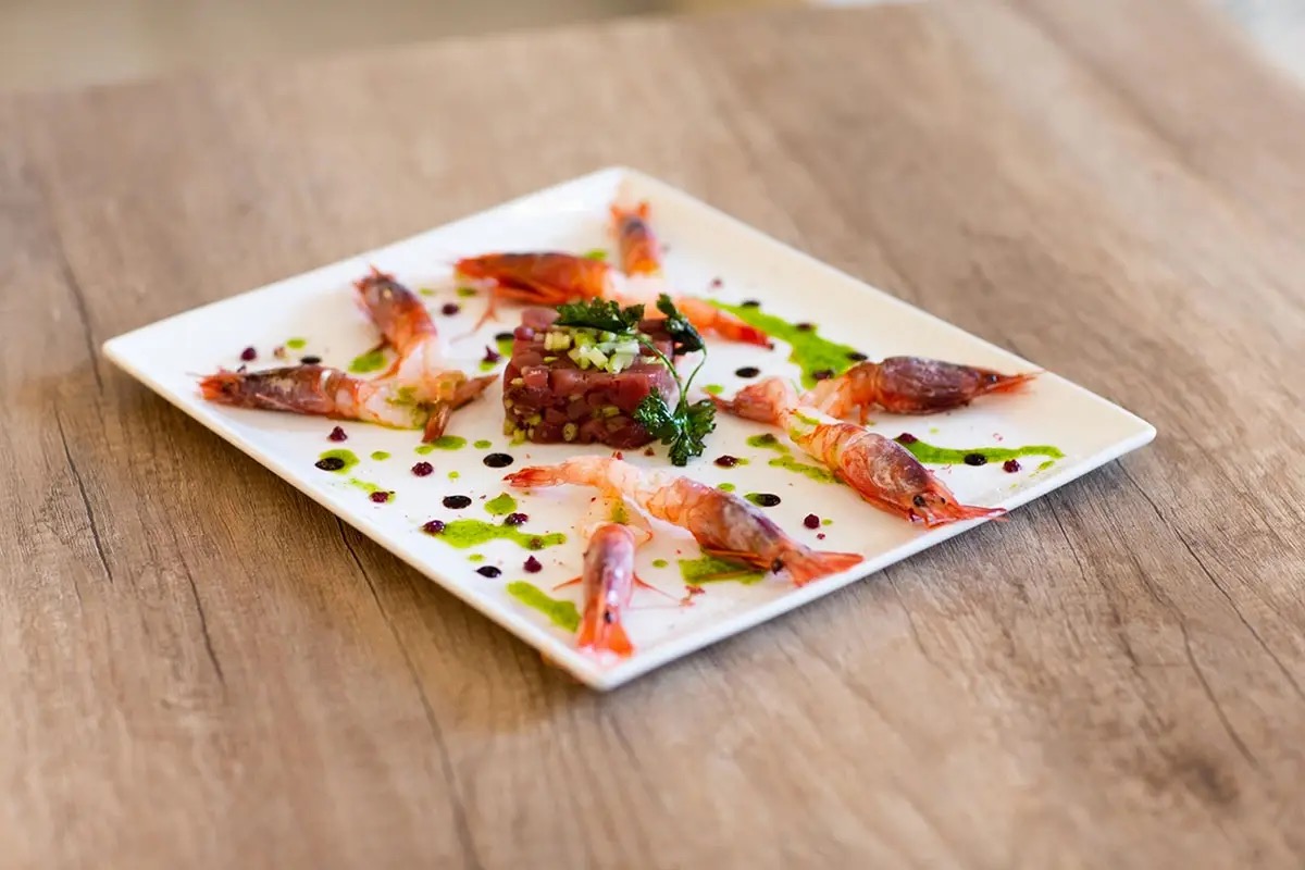 Il ristorante a Gallipoli che sceglie il pesce quando è ancora in mare