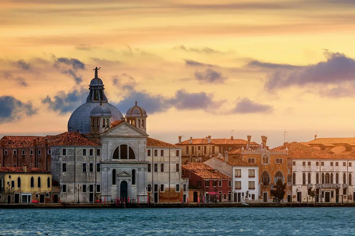  Airelles apre a Venezia il primo hotel italiano con la firma di quattro chef stellati