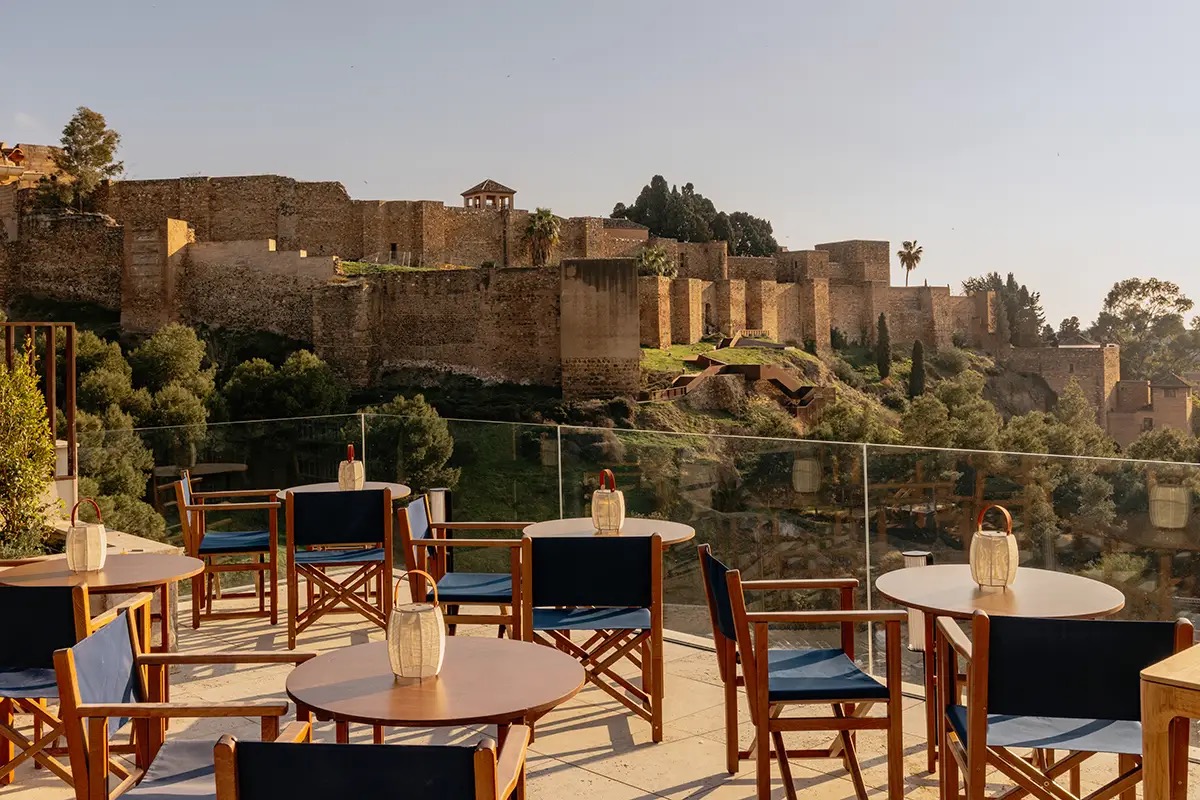 Il nuovo hotel cinque stelle di Malaga in cui dormire circondati da Picasso e Miró