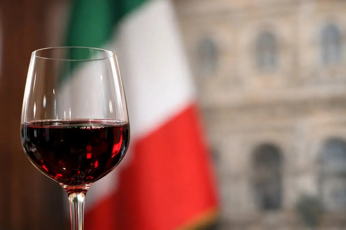  Campagna sul vino, tutti felici. E intanto si beve sempre meno