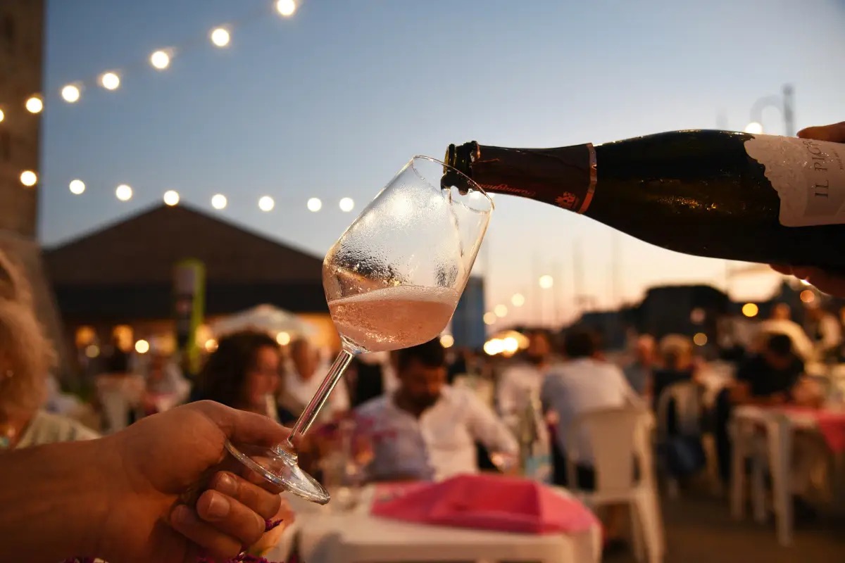 Tramonto DiVino 2025: il tour enogastronomico dell'Emilia-Romagna in 8 tappe