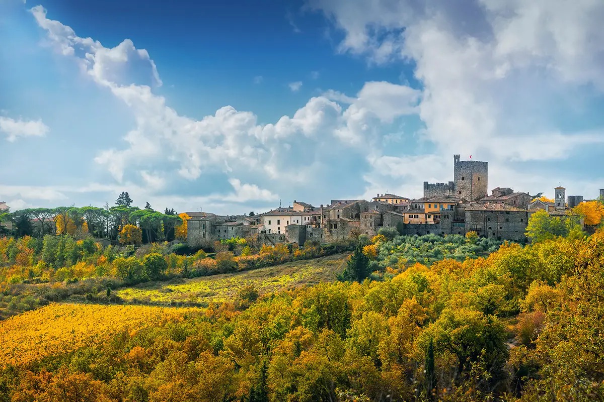  Castellina, la Uga più grande del Chianti dove ogni collina fa un vino diverso