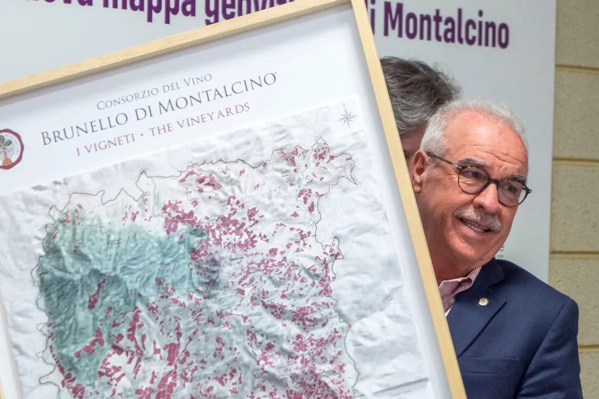 Montalcino si racconta con la nuova carta geoviticola: presentata la mappa ufficiale