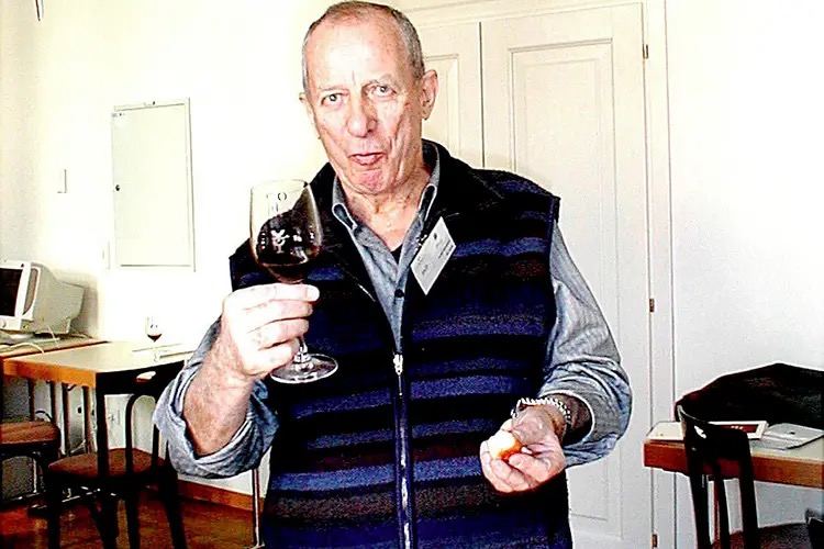  Dai bianchi d’Irpinia al Taurasi: Mastroberardino racconta l’influenza di Luigi Veronelli