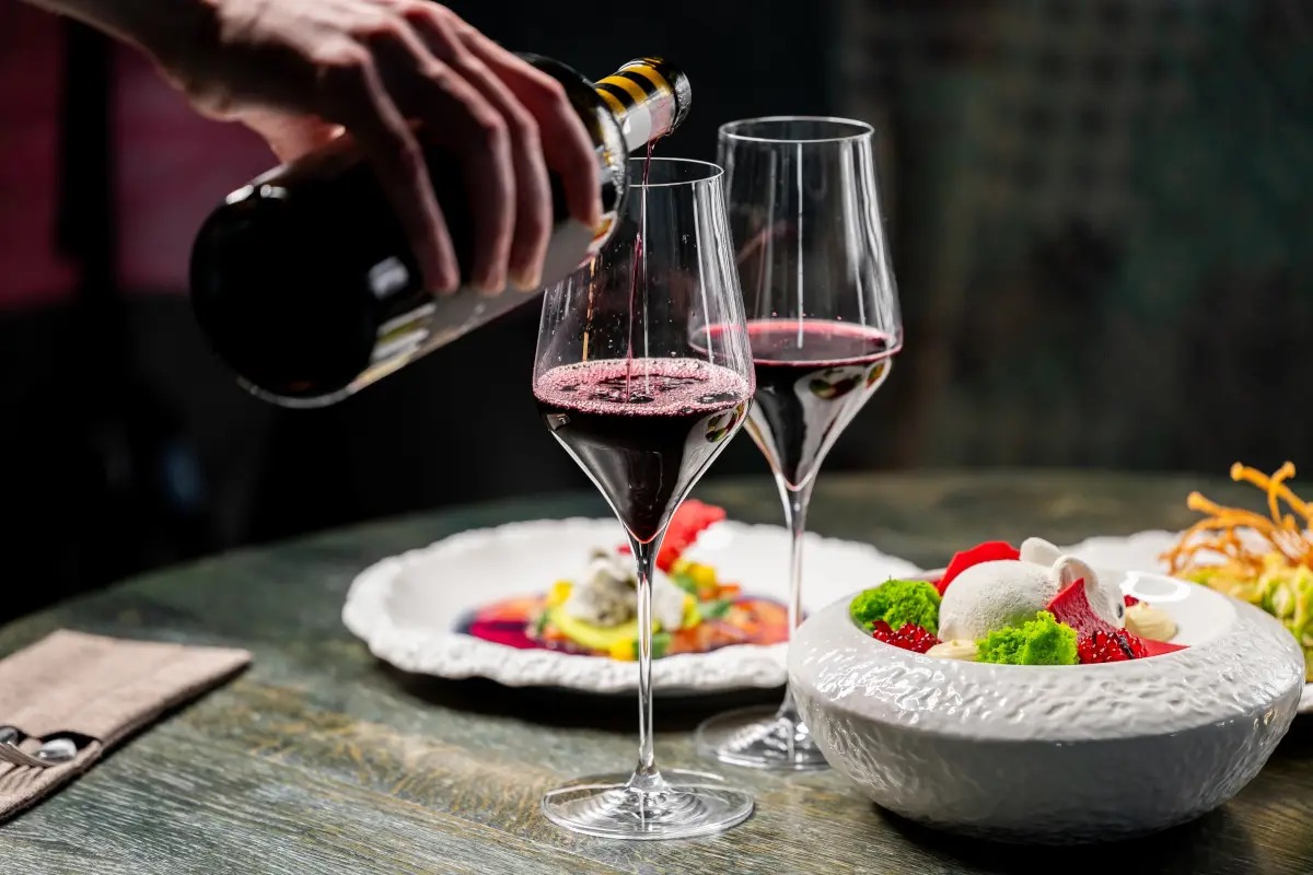  Dal mercato alla tavola: così Fivi riscrive il rapporto tra vino e consumatore